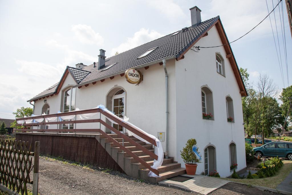 Pokoje Goscinne Viktorjan Raszowa Екстериор снимка